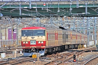 JR東日本 クハ185形 クハ185-214 鉄道フォト・写真 by 鉄道のお爺さんさん ：2013年05月04日10時ごろ