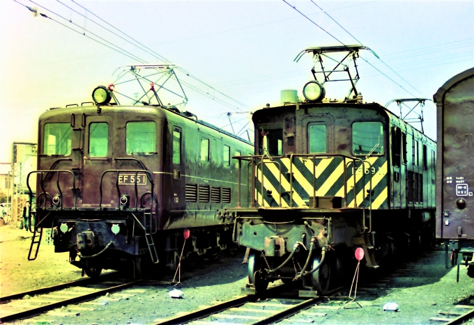 国鉄EF55形電気機関車 国鉄EF59型電気機関車 EF55 1 と EF59 11 鉄道フォト・写真 by 鉄道のお爺さんさん ：1985年03月24日00時ごろ