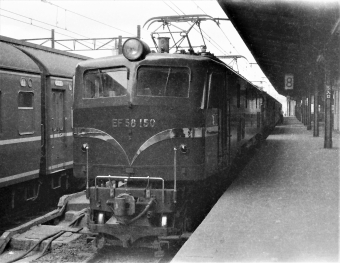 国鉄EF58形電気機関車 EF58 150 鉄道フォト・写真 by 鉄道のお爺さんさん ：1959年11月23日00時ごろ