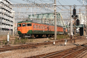 JR東日本 クハ111形 クハ111-218 鉄道フォト・写真 by 鉄道のお爺さんさん ：2005年11月18日12時ごろ