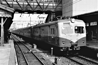 国鉄80系電車 鉄道フォト・写真 by 鉄道のお爺さんさん ：1963年05月05日00時ごろ