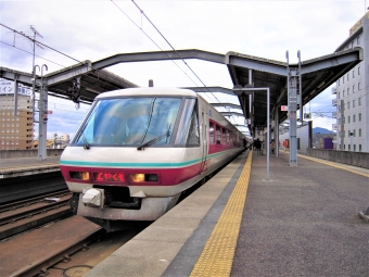 JR西日本 クロ380形 クロ380-6 鉄道フォト・写真 by 鉄道のお爺さんさん ：2012年11月27日14時ごろ