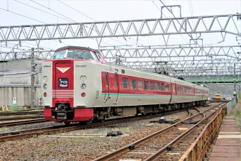 JR西日本 クモハ381形 クモハ381-501 鉄道フォト・写真 by 鉄道のお爺さんさん ：2018年04月17日15時ごろ