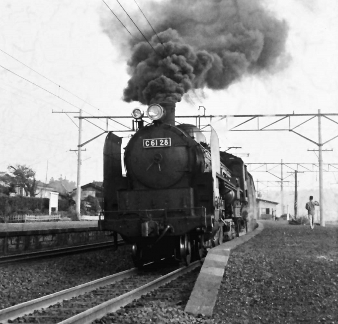 国鉄C61形蒸気機関車 Ｃ61 28 鉄道フォト・写真 by 鉄道のお爺さんさん ：1965年05月27日00時ごろ