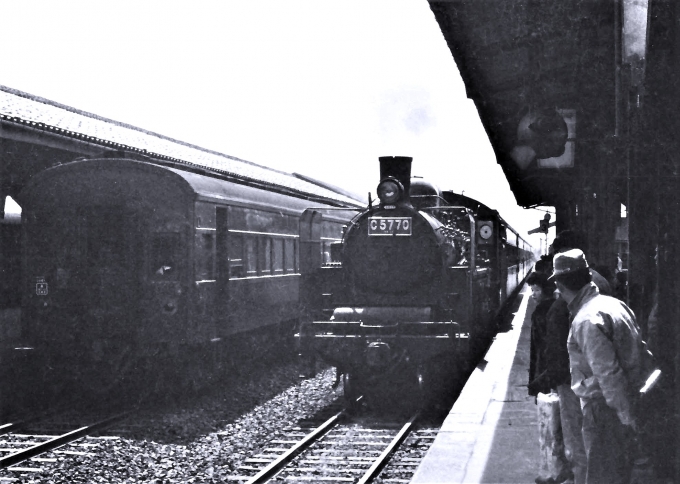 国鉄C57形蒸気機関車 Ｃ57 70 鉄道フォト・写真 by 鉄道のお爺さんさん ：1963年04月04日00時ごろ