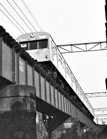 鉄道橋のモノクロ写真　電車　鉄道 北恵那鉄道 現役時代写真（車両モ560全車,デ2、ク81,551,デキ251木曽川