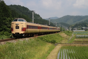 JR西日本 国鉄381系電車 鉄道フォト・写真 by 鉄道のお爺さんさん 鍼灸大学前駅：2014年06月15日10時ごろ