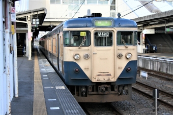 国鉄111系電車 クハ111形(Tc) 鉄道フォト・写真 by 鉄道のお爺さんさん 成田駅：2008年12月06日14時ごろ