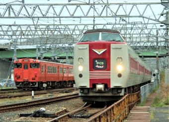 JR西日本 クハ381形 特急「やくも」 クハ381-142 鉄道フォト・写真 by 鉄道のお爺さんさん ：2018年04月17日15時ごろ