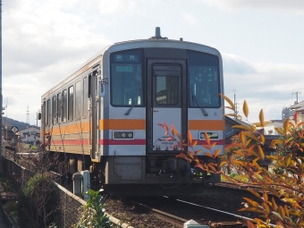 JR西日本 キハ120形 キハ120-328 鉄道フォト・写真 by Tsurugi2999さん ：2021年03月08日14時ごろ