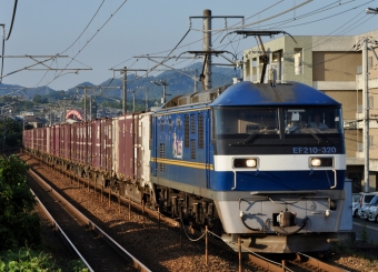 JR貨物 EF210形 EF210-320 鉄道フォト・写真 by sukimaさん 東尾道駅：2023年07月29日18時ごろ
