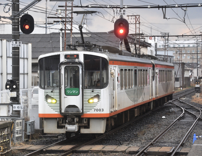 一畑電車 7003 (一畑電車7000系) 車両ガイド | レイルラボ(RailLab)
