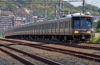 JR西日本223系電車 鉄道フォト・写真 by シーホース21さん 島本駅：2011年09月23日09時ごろ