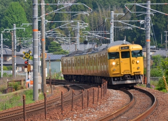 JR西日本 国鉄115系電車 鉄道フォト・写真 by シーホース21さん 上郡駅 (JR)：2017年05月14日08時ごろ
