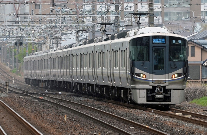 JR西日本225系電車 鉄道フォト・写真 by シーホース21さん 長岡京駅：2024年04月18日10時ごろ