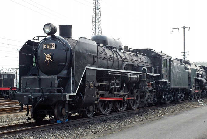 JR西日本 国鉄C61形蒸気機関車 C61-2 梅小路蒸気機関車館 鉄道フォト 