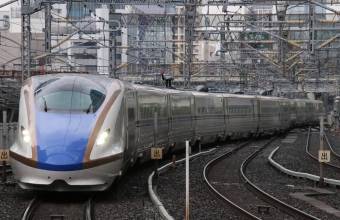JR東日本 E723形(T1c) かがやき(新幹線) E723-13 鉄道フォト・写真 by たごさくさん 東京駅 (JR)：2023年05月13日16時ごろ