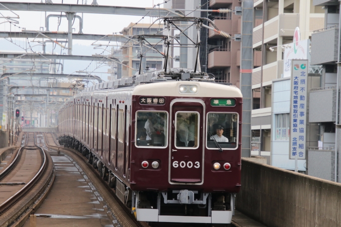 鉄道フォト・写真：阪急電鉄 阪急6000系電車 6003 岡町駅 鉄道フォト・写真 by たごさくさん - 撮影日 2023/07/14 07:29