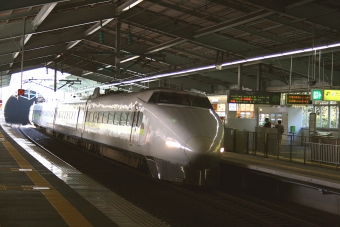 JR西日本 100系新幹線電車 122形(M`c) こだま(新幹線) 122-5057 鉄道フォト・写真 by たごさくさん 新神戸駅 (JR)：2009年11月23日09時ごろ