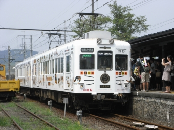 和歌山電鐵2270形電車 たま電車 2705 鉄道フォト・写真 by たごさくさん 貴志駅：2010年08月13日13時ごろ