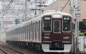 阪急電鉄 阪急1000形(Tc) 1012 鉄道フォト・写真 by たごさくさん 十三駅：2024年07月03日07時ごろ