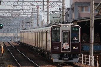 阪急電鉄 阪急8000系電車 8000形(Mc) 8005 鉄道フォト・写真 by たごさくさん 十三駅：2024年07月05日07時ごろ