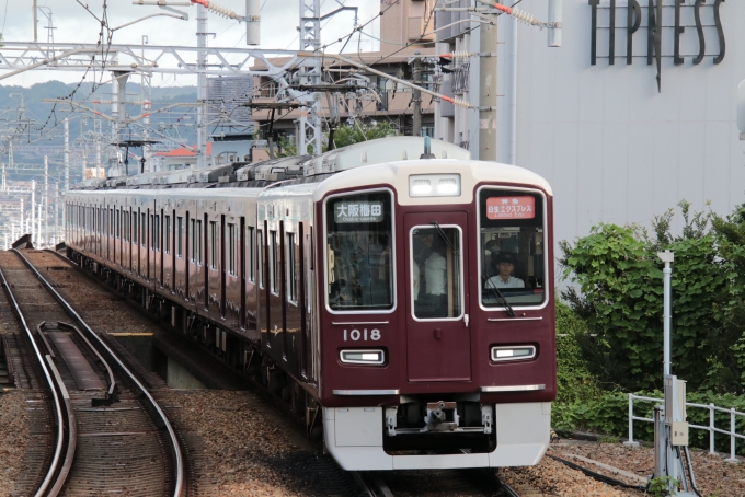 鉄道フォト・写真：阪急電鉄 阪急1000系電車(2代) 日生エクスプレス 1018 石橋阪大前駅 鉄道フォト・写真 by たごさくさん - 撮影日 2024/07/26 07:11