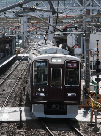 阪急電鉄 阪急1300系電車 1300形(Tc) 1414 鉄道フォト・写真 by たごさくさん 南方駅 (大阪府)：2024年07月27日16時ごろ