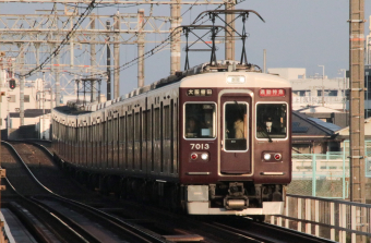 レイルロード　阪急電鉄 阪急電鉄 7013 (阪急7000系) 車両ガイド | レイルラボ(RailLab)