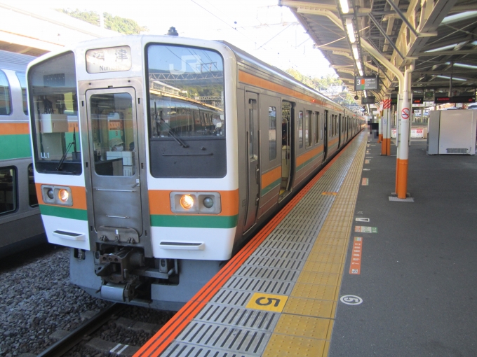 鉄道フォト・写真：JR東海 国鉄211系電車 クモハ211-5011 熱海駅 鉄道フォト・写真 by 城鉄本線☆日本旅さん - 撮影日 2021/11/13 08:22