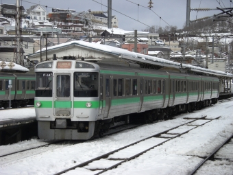 JR北海道 721系 クハ721-14 鉄道フォト・写真 by もふもふさん 小樽駅：2011年01月02日11時ごろ