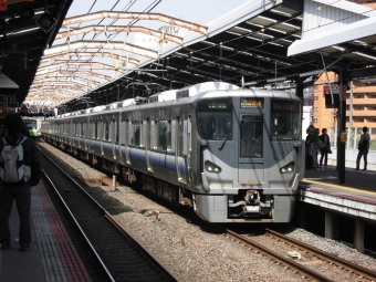 JR西日本225系電車 鉄道フォト・写真 by もふもふさん 新今宮駅 (JR)：2018年03月31日10時ごろ
