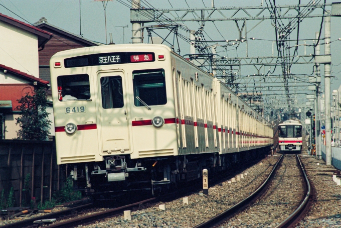 京王電鉄 京王6000系電車 6419 東府中駅 鉄道フォト・写真 by こめさん