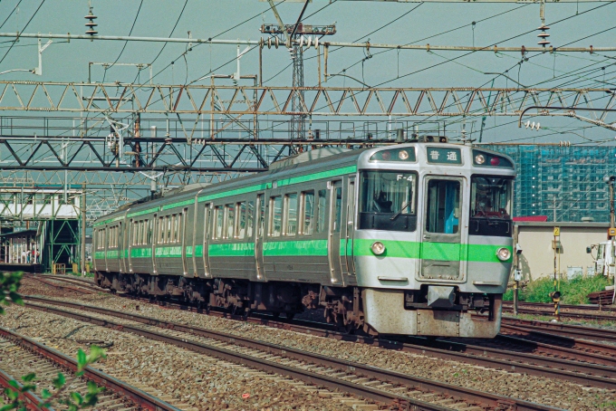 鉄道フォト・写真：JR北海道721系電車  クハ721-4 苗穂駅 鉄道フォト・写真 by こめさん - 撮影日 1994/08/05 10:00