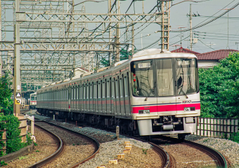 京王電鉄 8552 (京王8000系) 車両ガイド | レイルラボ(RailLab)