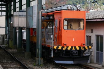 箱根登山鉄道モニ1形 イメージ写真