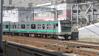 JR東日本E233系電車 クハE233形(Tc) 鉄道フォト・写真 by Aץameさん 新宿駅 (JR)：2014年08月22日15時ごろ