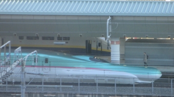 JR東日本 E5系新幹線電車 E523形(T1c) 鉄道フォト・写真 by Aץameさん 東京駅 (JR)：2014年12月27日15時ごろ