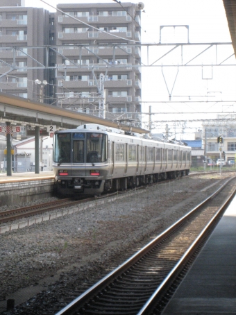 JR西日本223系電車 クモハ223形（Mc） 鉄道フォト・写真 by Aץameさん 長浜駅：2011年08月14日16時ごろ