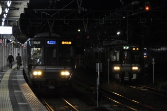 JR西日本 クハ222形 クハ222-2076 鉄道フォト・写真 by Aץameさん 敦賀駅 (JR)：2021年10月24日17時ごろ