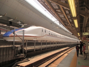 JR西日本 W714形(Tsc) W714-501 鉄道フォト・写真 by Aץameさん 東京駅 (JR)：2018年04月04日11時ごろ