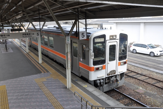 JR東海 キハ11形 キハ11-304 鉄道フォト・写真 by Aץameさん 松阪駅 (JR)：2022年01月29日11時ごろ