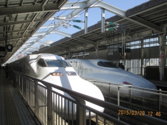 JR西日本 723形(Tc) 723-3004 鉄道フォト・写真 by Aץameさん 新大阪駅 (JR)：2015年03月28日12時ごろ
