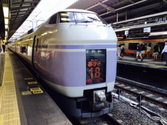 JR東日本E351系電車 スーパーあずさ(特急) 鉄道フォト・写真 by Aץameさん 新宿駅 (JR)：2014年08月22日15時ごろ