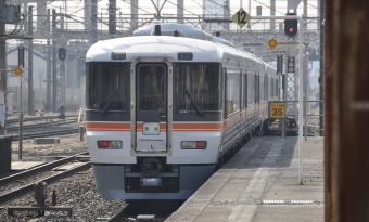 JR東海 クハ372形 クハ372-5 鉄道フォト・写真 by Aץameさん 豊橋駅 (JR)：2022年03月12日09時ごろ