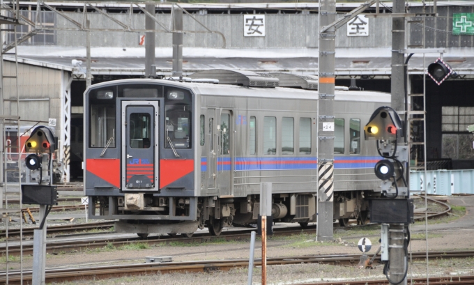 JR西日本 キハ121形 キハ121-1 鉄道フォト・写真 by Aץameさん 米子駅：2022年03月26日17時ごろ
