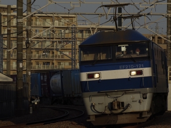 JR貨物 EF210形 EF210-121 鉄道フォト・写真 by 浜五井の撮影記録さん 八丁畷駅 (JR)：2022年04月09日06時ごろ