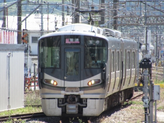 JR西日本 クモハ227形 クモハ227-1027 鉄道フォト・写真 by Azuyasanさん 和歌山駅 (JR)：2022年08月02日12時ごろ