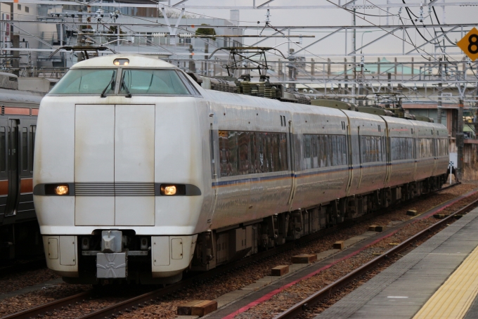 鉄道フォト・写真：JR西日本 681系電車 クモハ681-502 熱田駅 鉄道フォト・写真 by 神 宮 前さん - 撮影日 2023/01/04 11:13