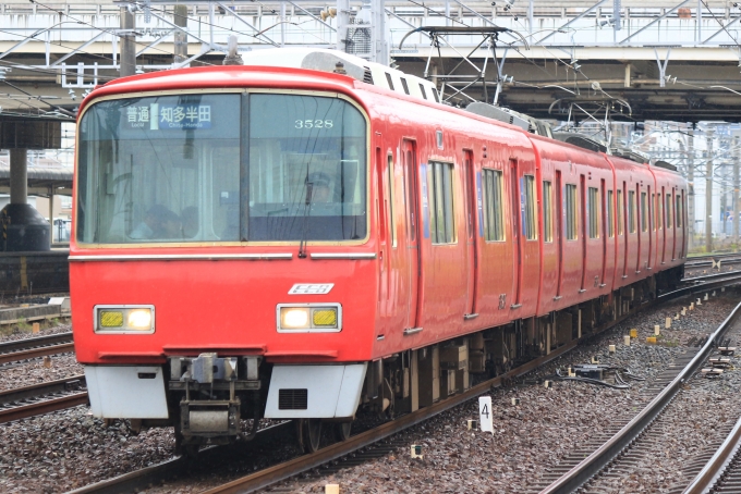 鉄道フォト・写真：名古屋鉄道 名鉄3500系電車 3528 神宮前駅 鉄道フォト・写真 by 神 宮 前さん - 撮影日 2024/06/30 08:14